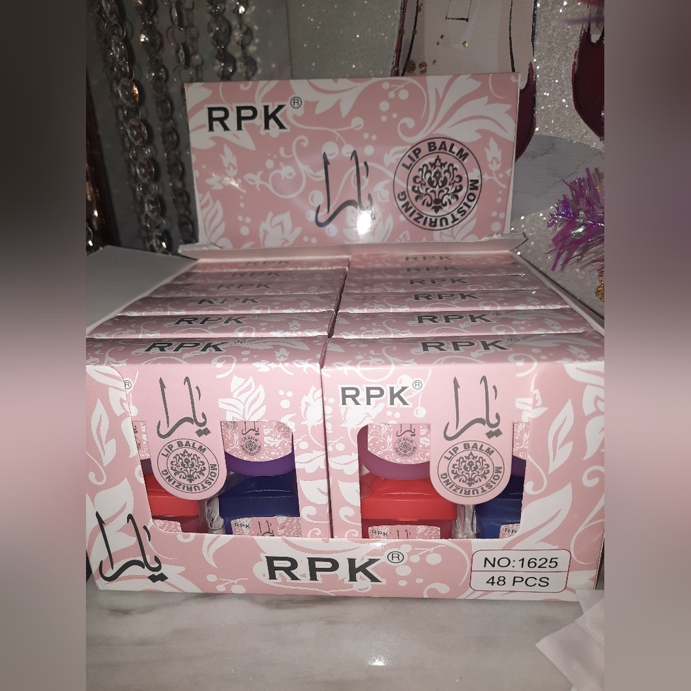 RPK Moisturizing Lip Balm Set - 4 in Each Box - Picture 4 of 5